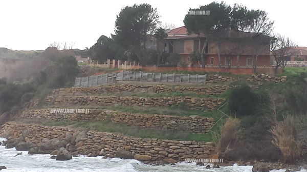 Calabria: Carabinieri sequestrano ville abusive a Isola di Capo Rizzuto