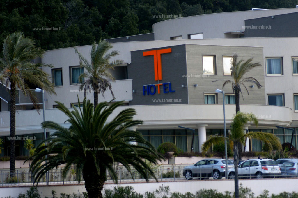 sequestro_hotel_t