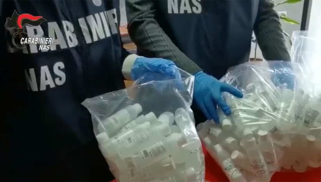 Coronavirus, sequestrate 1500 confezioni di gel igienizzante a Reggio Calabria - VIDEO