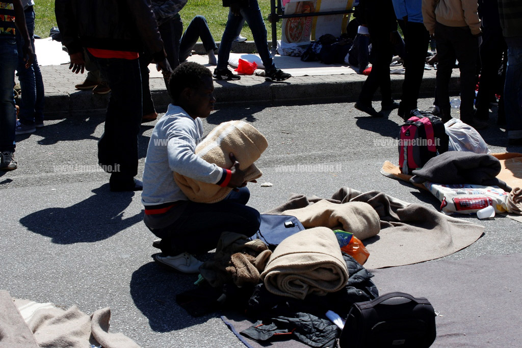 sgombero-protesta-immigrati_3.jpg