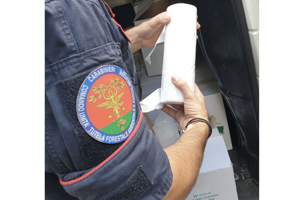 Commercializzava shoppers in plastica non conformi a Spilinga, sanzionato