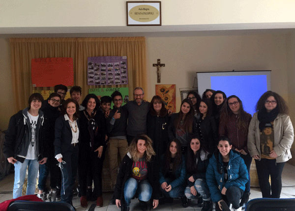 I giovani e le dipendenze discussione all’Istituto Comprensivo di Sibari