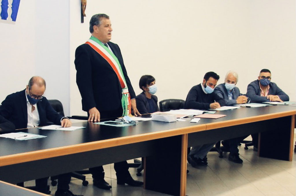 Lettera aperta dell'amministrazione comunale di Conflenti ai cittadini e alla minoranza: "Sempre fatto il nostro dovere"