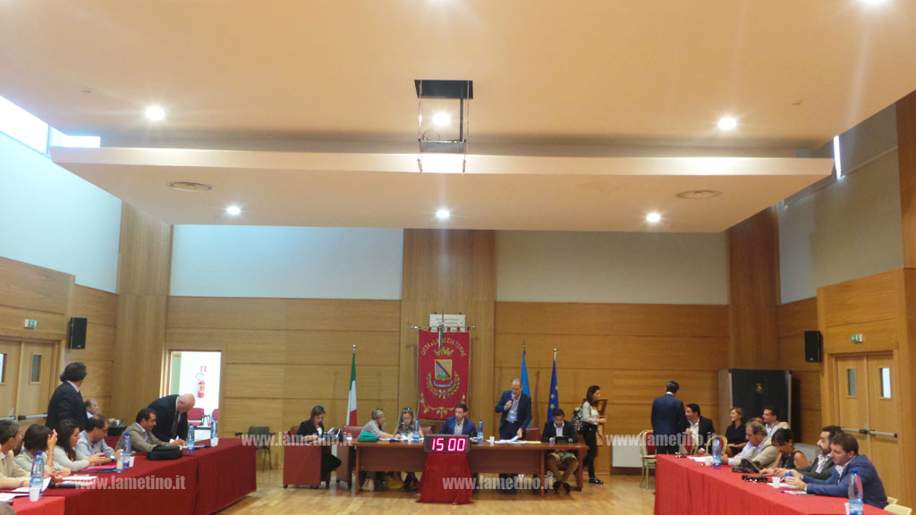 Lamezia: i gruppi consiliari vicini a lavoratori fondazione Terina