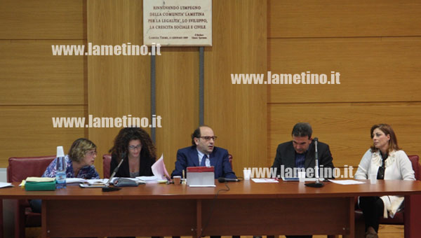 Lamezia: Consiglio comunale tra new entry e presunta incompatibilità