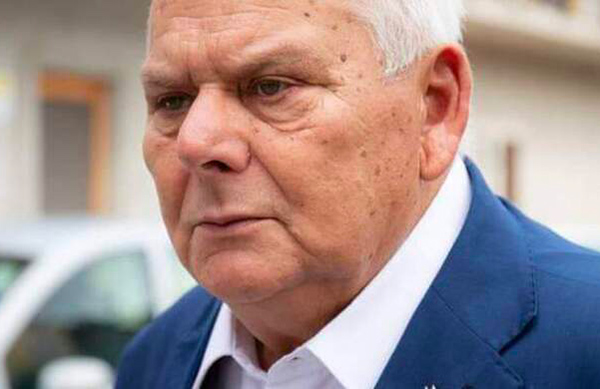Aggressione ex sindaco di Roccabernarda: presunti autori 17enni in comunità 
