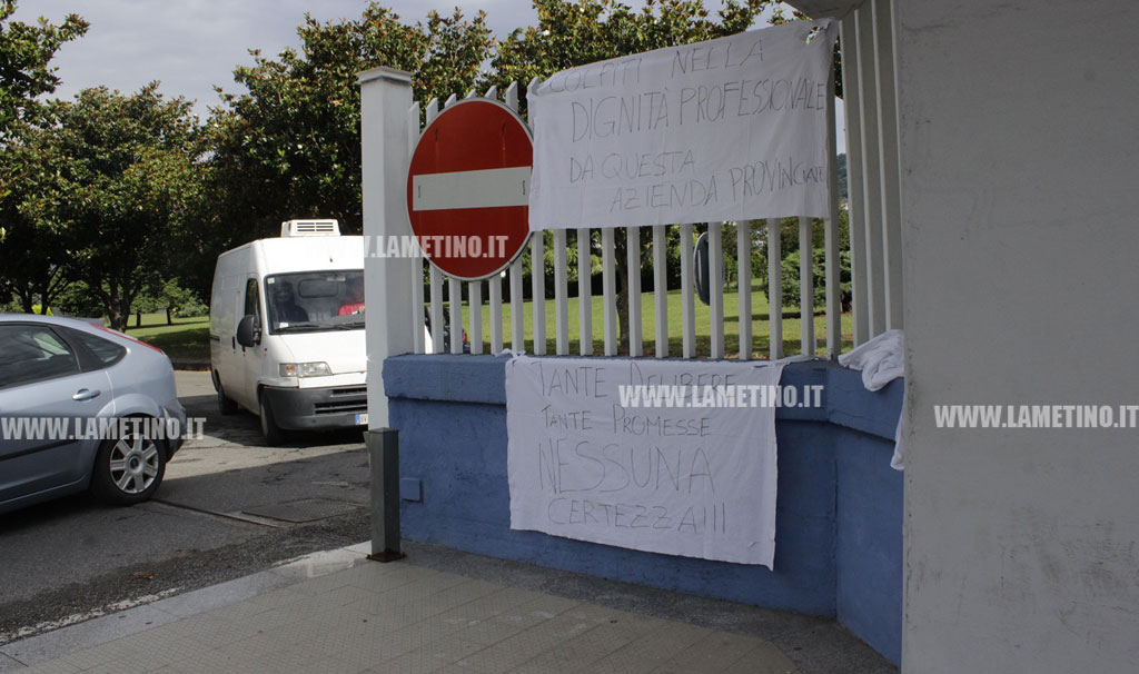 sit-in-asp-lamezia-1.jpg