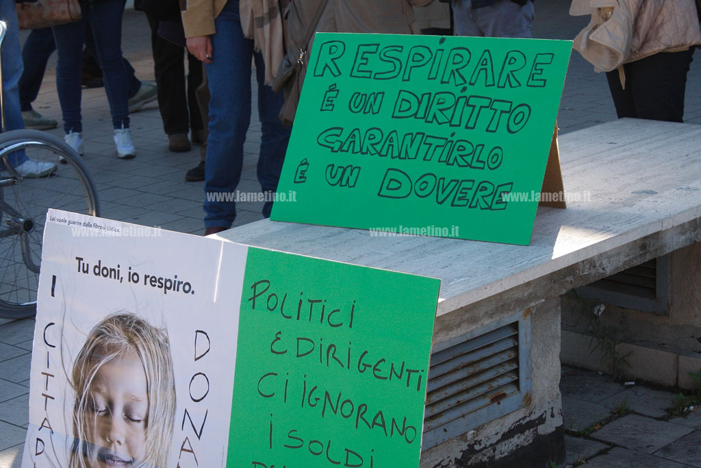 sit-in-protesta-fibrosi-cistica-5.jpg