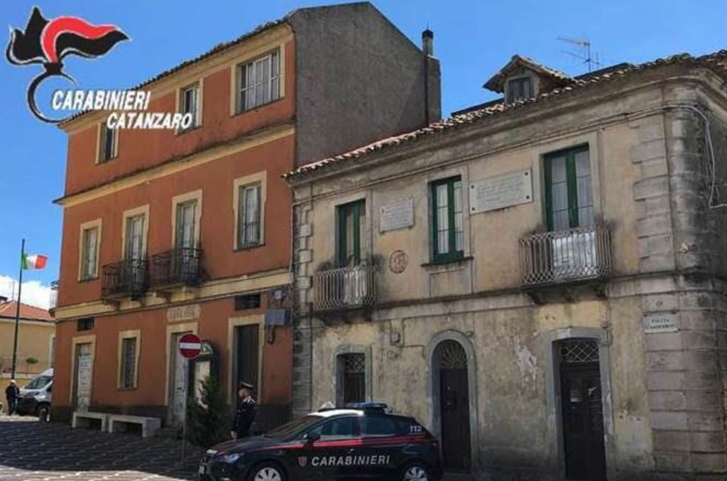 Controlli dei carabinieri sulle slot machines: sanzioni per oltre 10mila euro tra Girifalco e Caraffa 