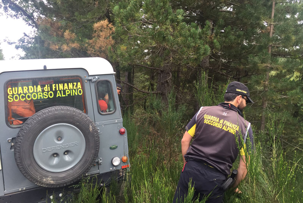 Colpito da infarto mentre cercava funghi a Rovito, soccorso