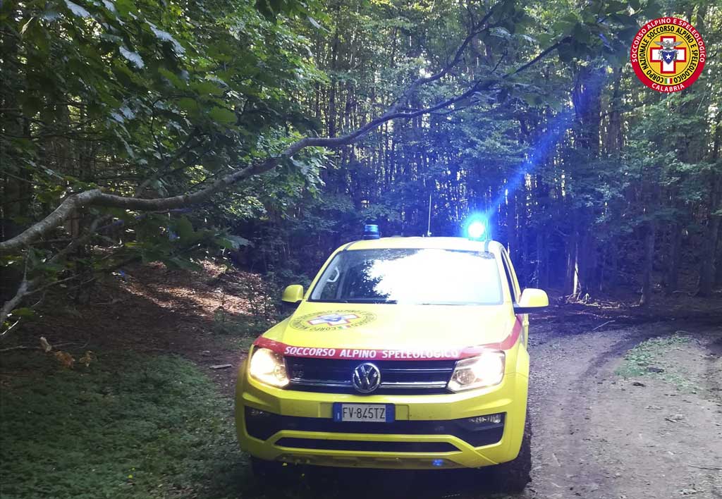 Cade da un costone di roccia ad Altomonte, morto 62enne