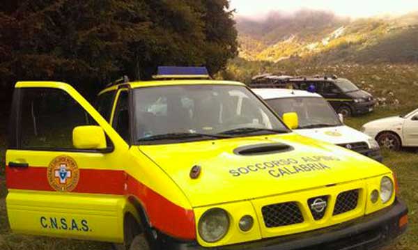 Si era perso tra i boschi del Pollino, ritrovato giovane