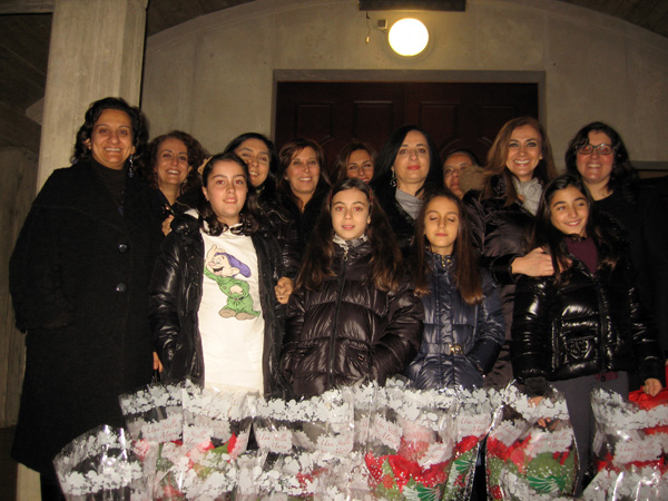 Lamezia, Soroptimist vende stelle di natale per Fondazione Natuzza