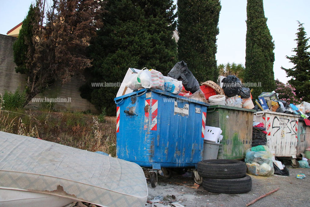 spazzatura-21622092_b8910.jpg