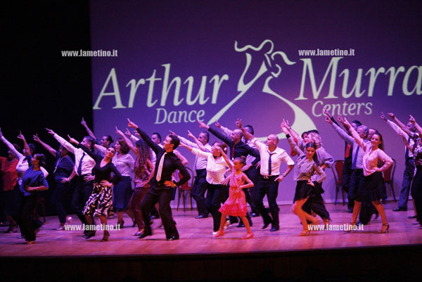 Lamezia: spettacolo di beneficenza dell’Arthur Murray al teatro Grandinetti  