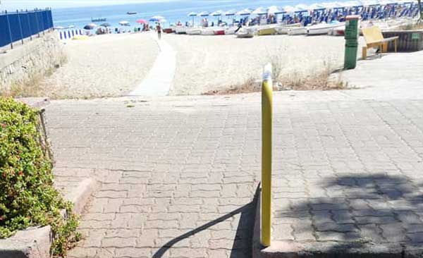 Trovato cadavere sulla spiaggia di Soverato, avviate indagini