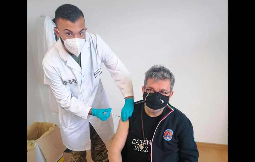 Vaccino anti-Covid, Spirlì riceve prima dose a Taurianova