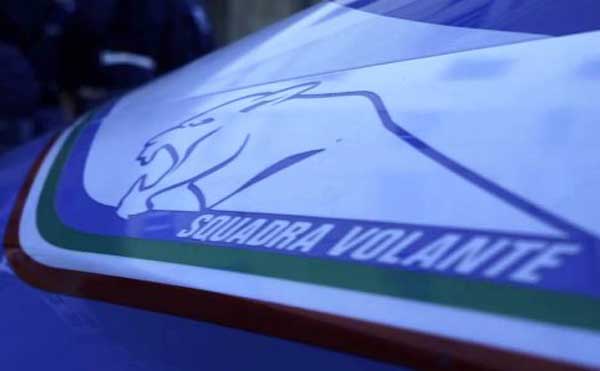 Rifiuta di mostrare Green pass e minaccia poliziotti a Catanzaro, denunciato
