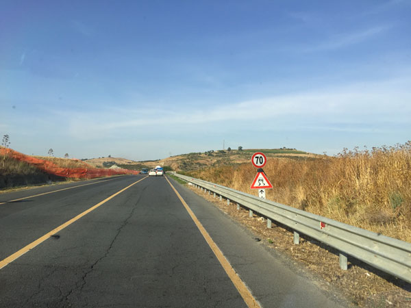 Bossio: “Grave rinvio progetto su strada statale 106”