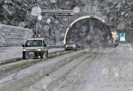Gelo e neve in Calabria, Oliverio chiede riconoscimento stato calamità