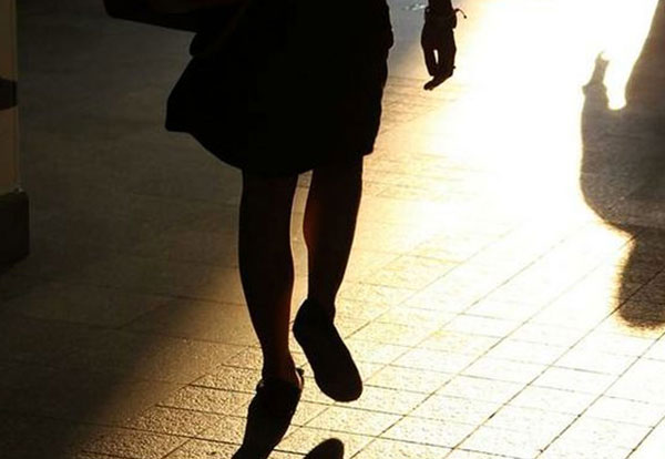 Pedinava donna dopo denuncia per maltrattamenti, un arresto a Catanzaro