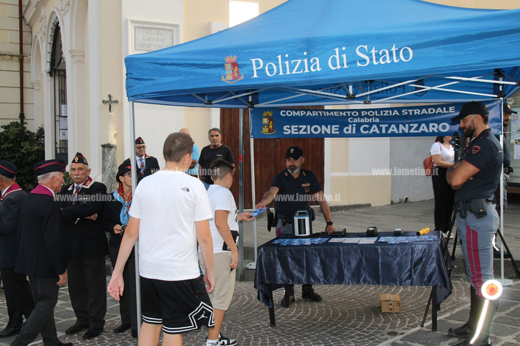 stand09-26-at-18.21.19_ffa5d.jpg
