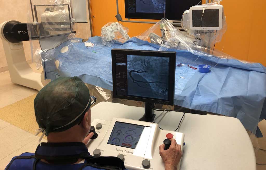 Primo stent al cuore impiantato da un robot grazie a equipe di Catanzaro