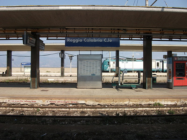 Help center per persone emarginate in stazione Fs Reggio 