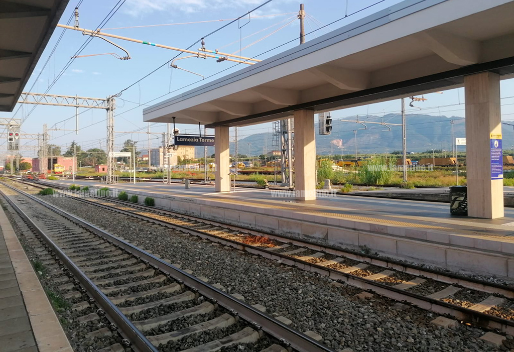 stazione-lamezia-centrale_eaf4d_e94d7_e114d.jpg