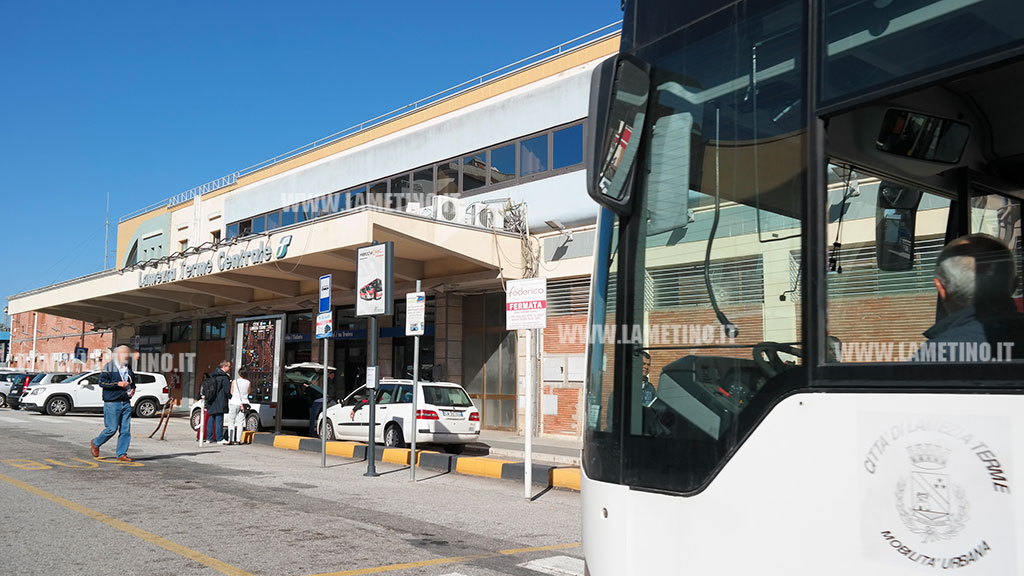 stazione-s-eufemia-lamezia-bus-11-2018_38523.jpg