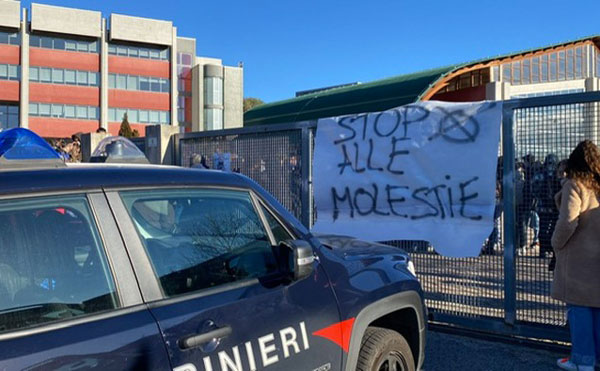 Studenti occupano liceo a Castrolibero: stop a molestie e discriminazioni nella scuola
