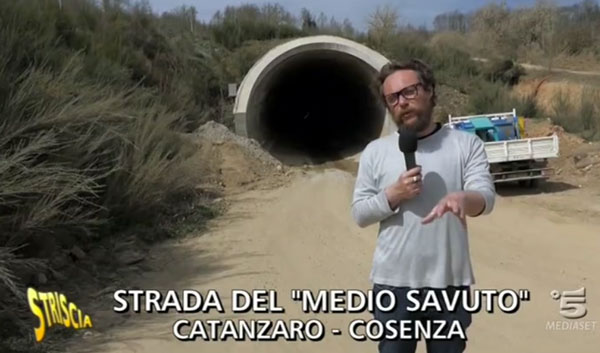 A Striscia la Notizia la strada del "Medio Savuto" Catanzaro-Cosenza