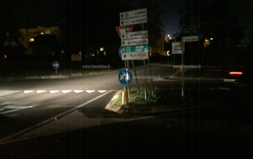 Lamezia, diversi lampioni fuori uso e alcune strade al buio in città