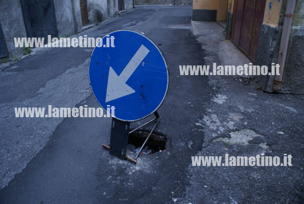 strada-dissestata-VIA-CROCI