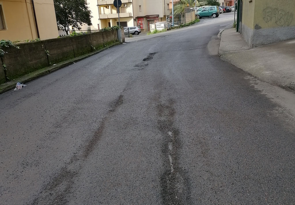 Lamezia, associazione Quartiere Capizzaglie: "Imperfezioni nei lavori di bitumazione stradale in città, incontro in Comune"