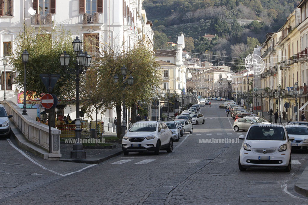 strade-vuote-lamezia-natale-2020-3.jpg
