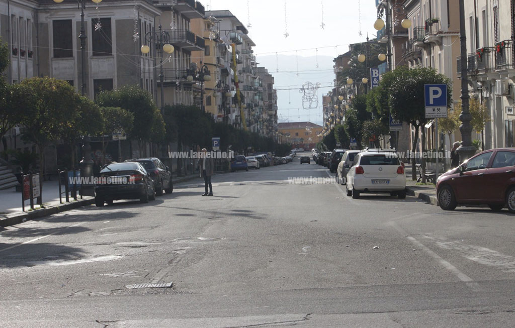 strade-vuote-lamezia-natale-20201.jpg