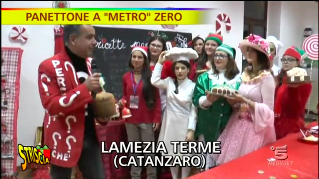 Lamezia, la ricetta del panettone tradizionale e il villaggio di Babbo Natale a Striscia la Notizia