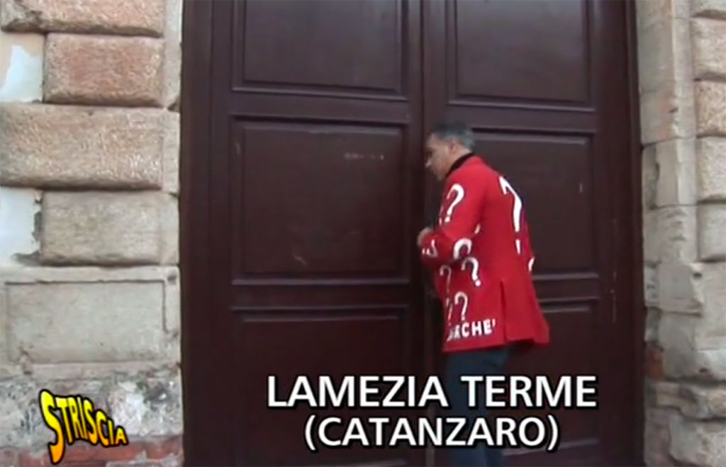 Lamezia: strutture sportive e teatri chiusi al pubblico su Striscia La Notizia, appello ai Commissari