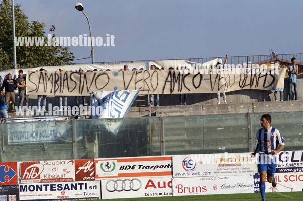 striscione-corigliano-sambiase-tifosi.jpg