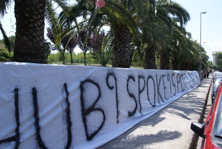 striscioni_polemici1