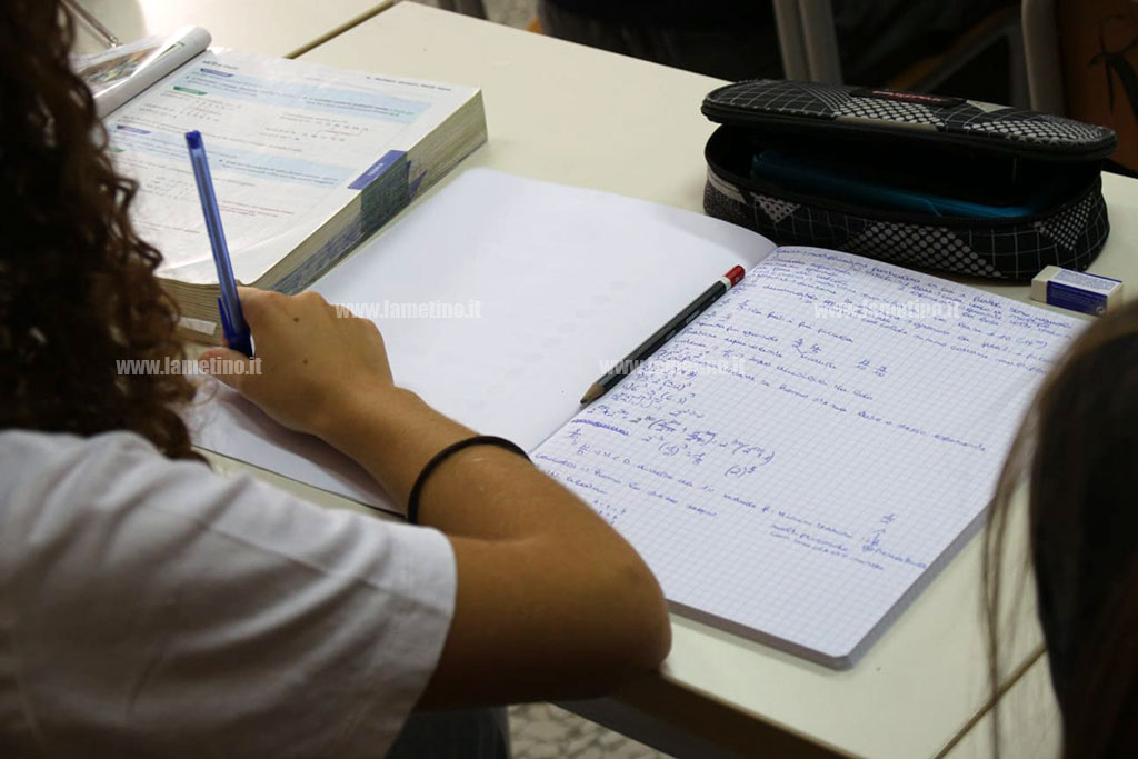 studente-studiare-scuola0275_7e33d.jpg