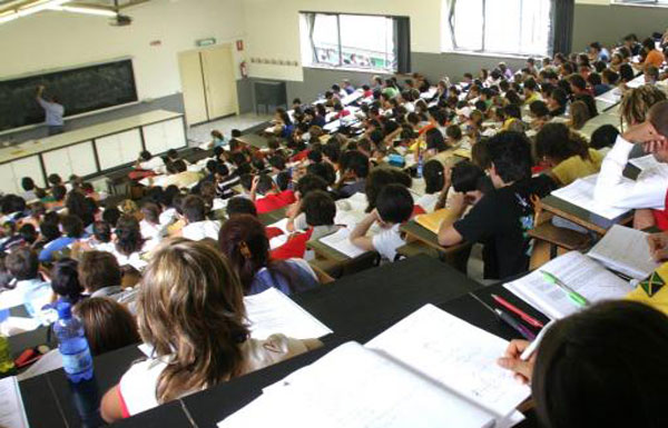 Guccione: Regione dia più risorse per borse studio universitarie