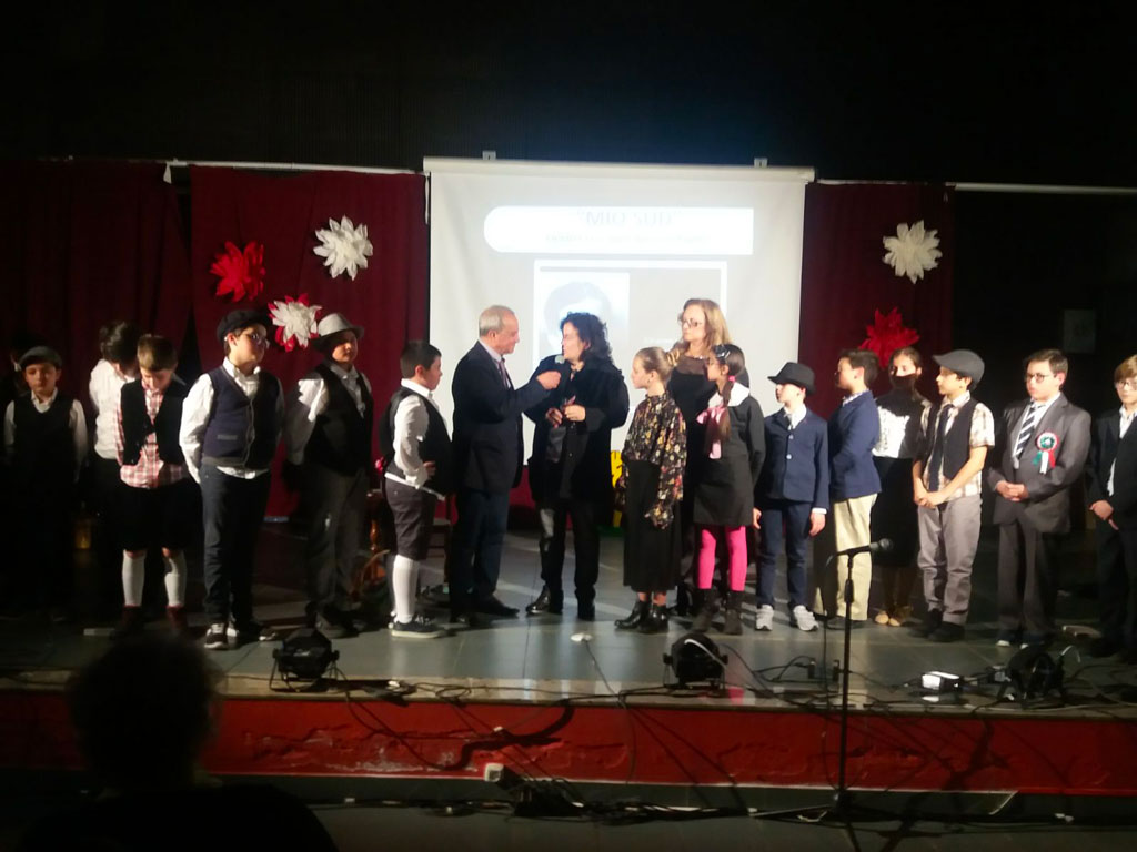 Spettacolo “Mio Sud” ispirato a Franco Costabile conquista finale di Ragazzi in gamba, il plauso dell’associazione Ara-Donne Insieme 