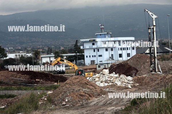 Lamezia: Ruspe in azione per realizzare nuovo svincolo A3
