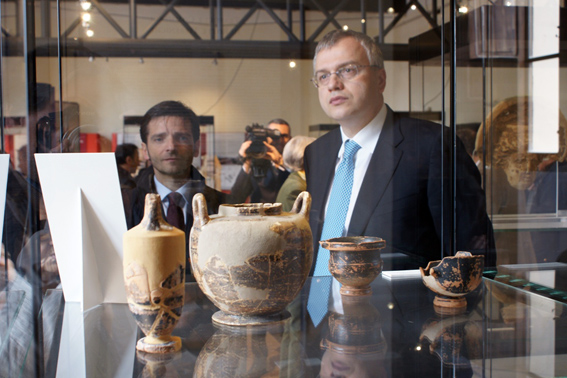 Lamezia, presidente Talarico in visita museo archeologico: “Se valorizzata, ricchezza culturale inestimabile”