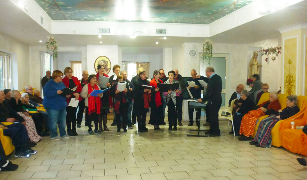 Lamezia, concerto di Natale per gli anziani delle case di riposo