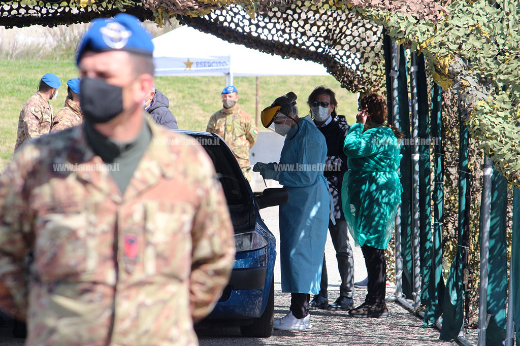 Lamezia, al via servizio "drive through" nella tensostruttura dell'Esercito all'ospedale