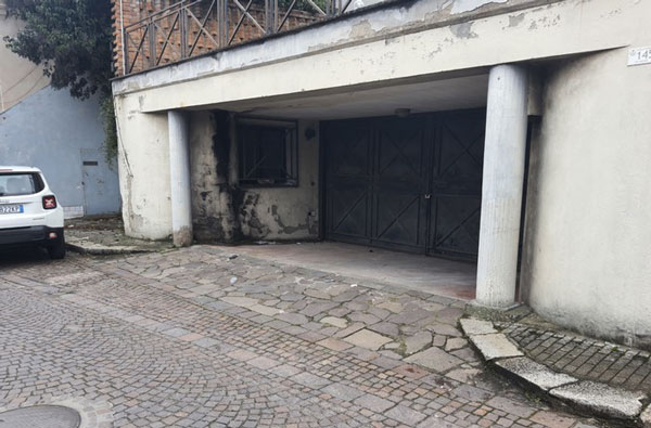Intimidazione a Taurianova, bomba davanti deposito comunale