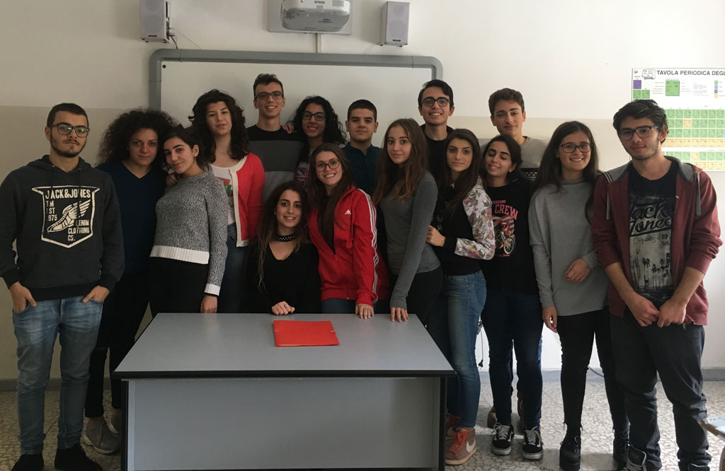 Lamezia, "Il Berretto a sonagli" di Pirandello: una collaborazione tra teatro, AMA Calabria e liceo Galilei